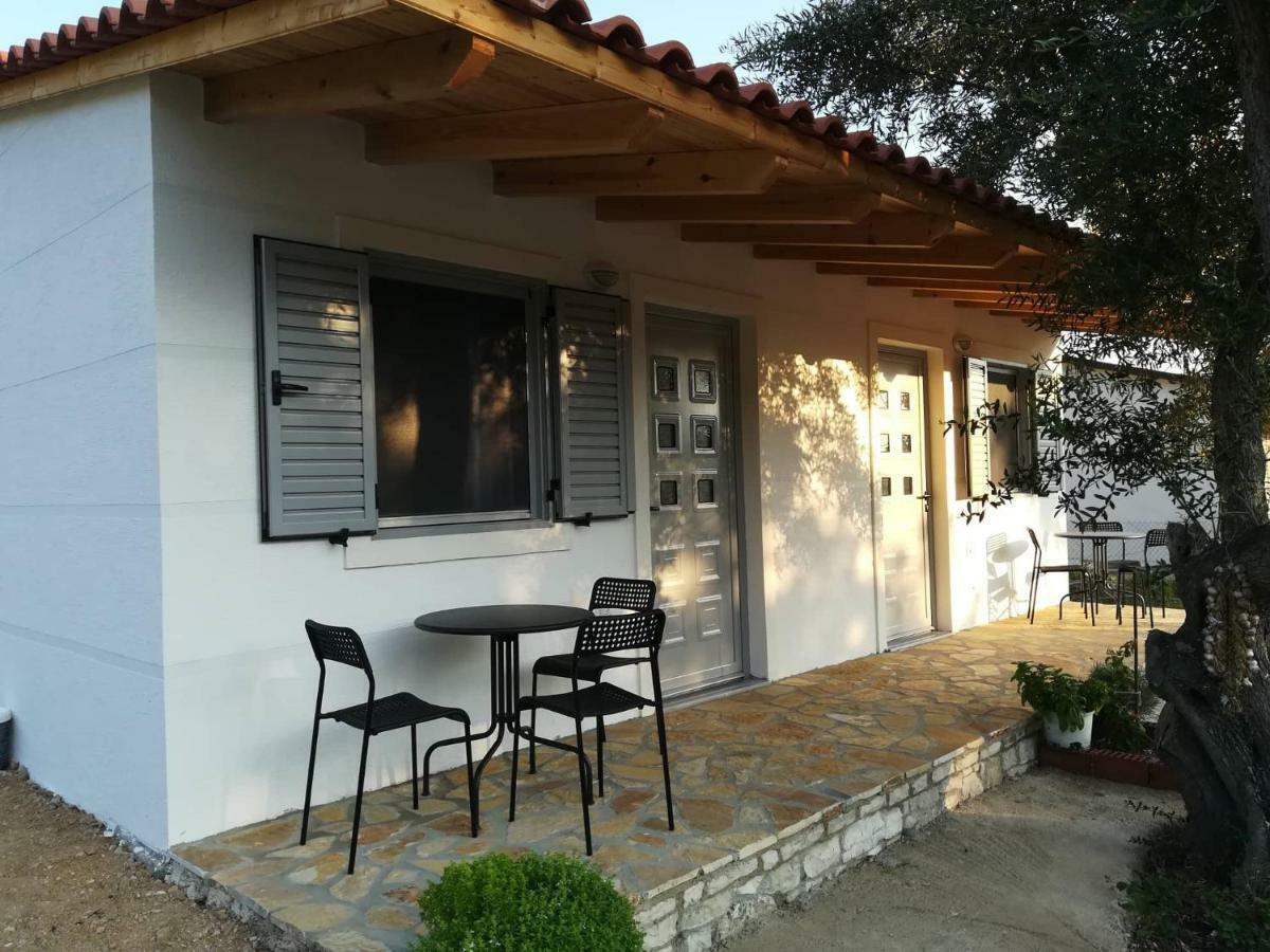 Janakis Garden Livadi Beach Himare Fshat Екстериор снимка
