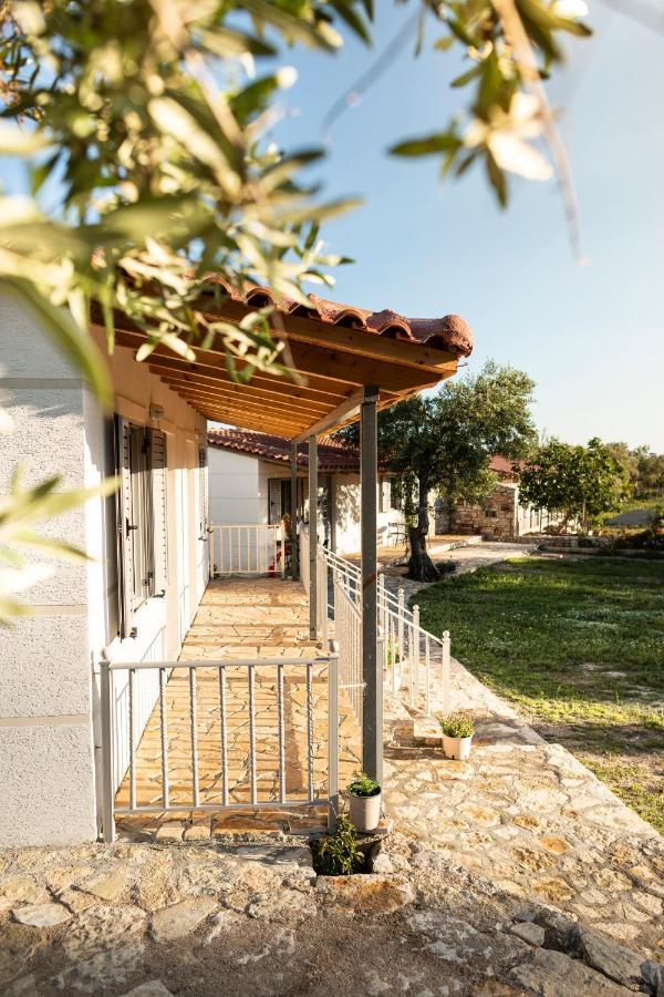 Janakis Garden Livadi Beach Himare Fshat Екстериор снимка
