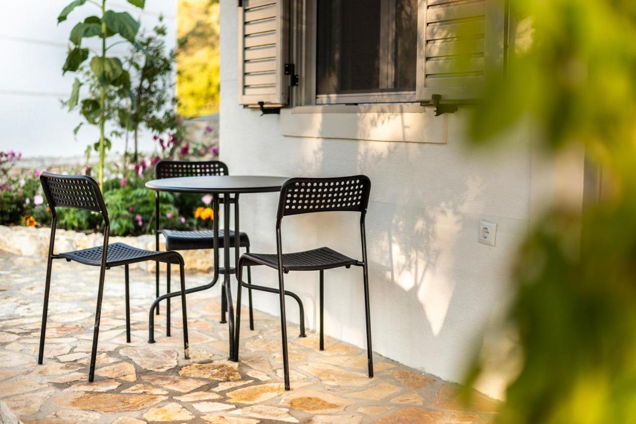 Janakis Garden Livadi Beach Himare Fshat Екстериор снимка